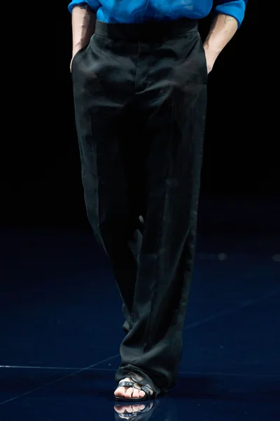 Look 77